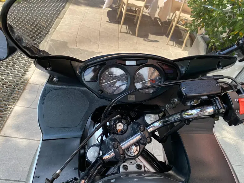 Honda Deauville 650 (2002 - 05) (4)