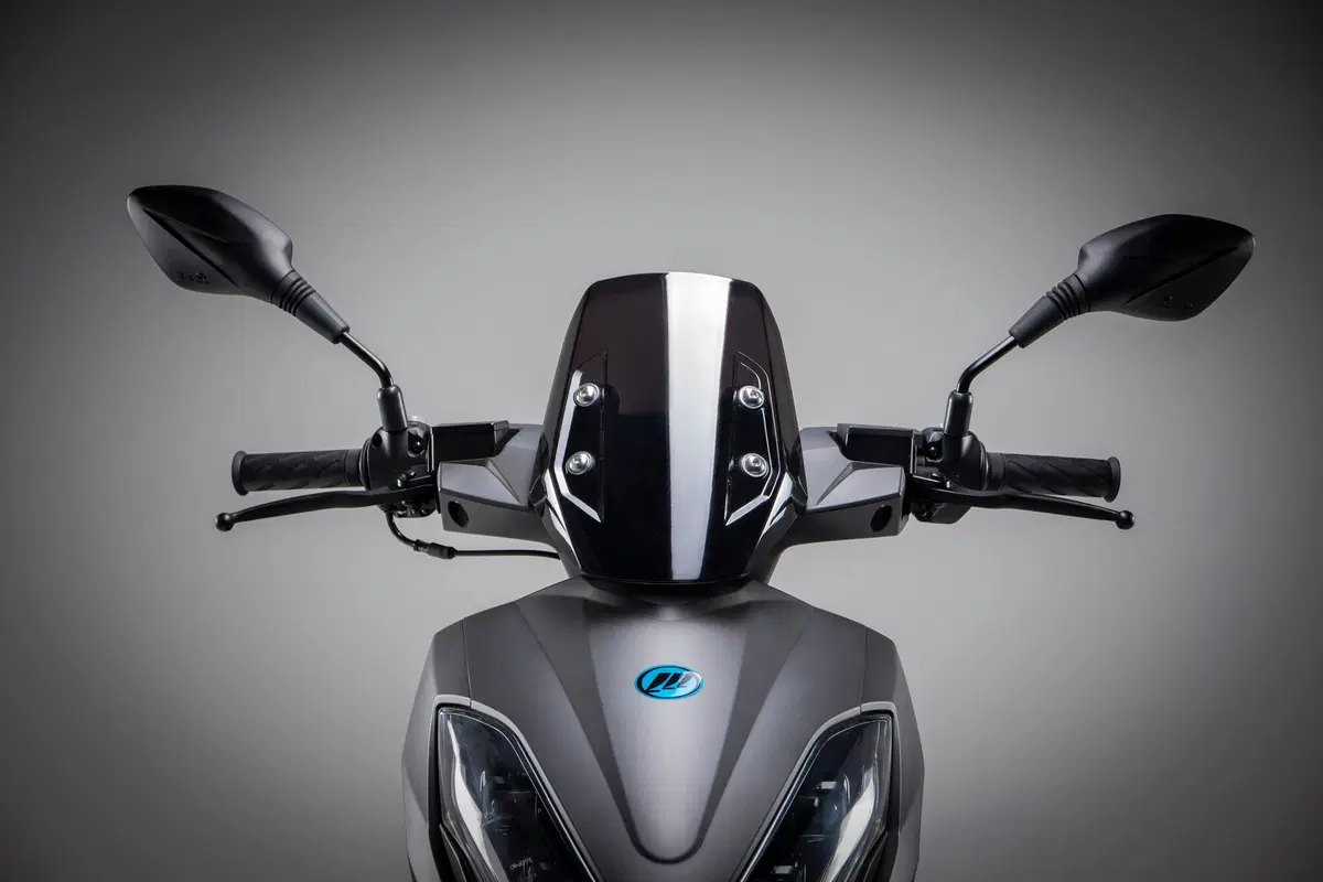 Arriva in Italia in nuovo Lifan E4 (4)