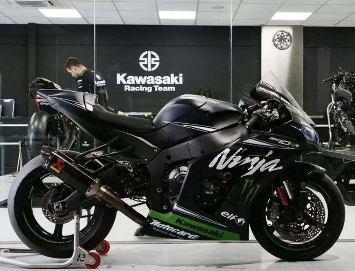 La Kawasaki di Rea o la Suter MotoGP? Affrettatevi, sono all'asta... (3)