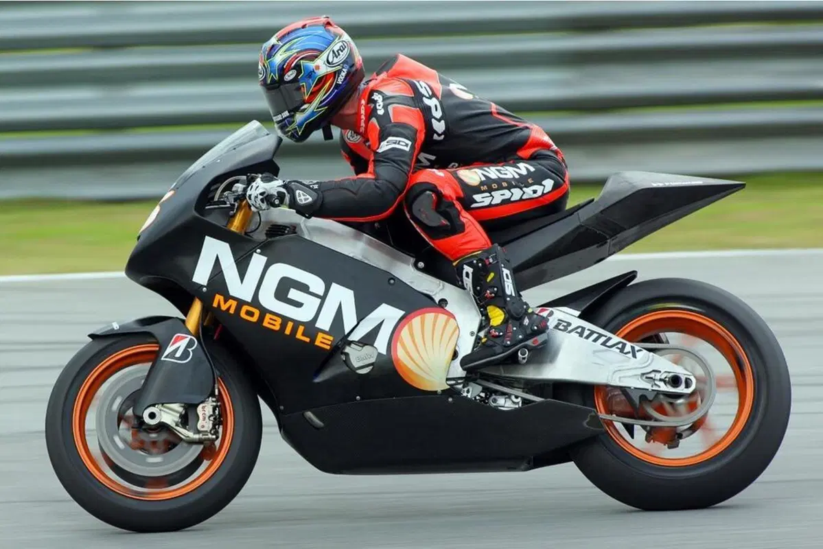 La Kawasaki di Rea o la Suter MotoGP? Affrettatevi, sono all'asta...