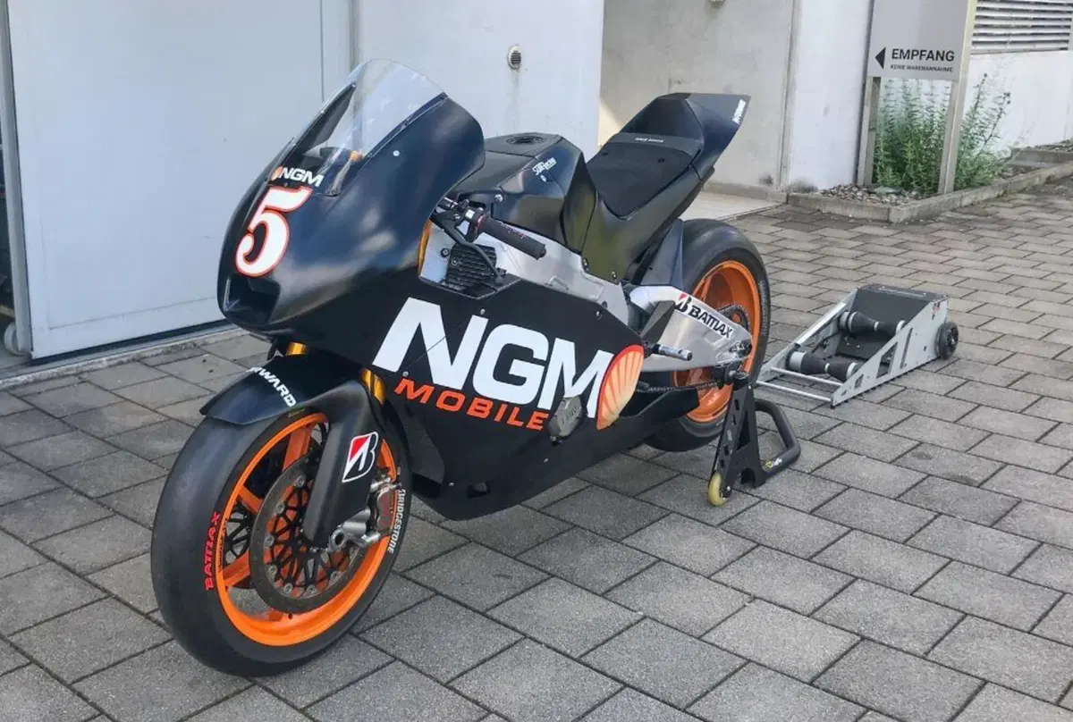 La Kawasaki di Rea o la Suter MotoGP? Affrettatevi, sono all'asta... (3)