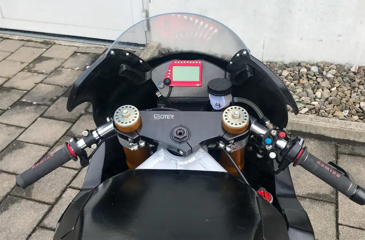 La Kawasaki di Rea o la Suter MotoGP? Affrettatevi, sono all'asta... (5)