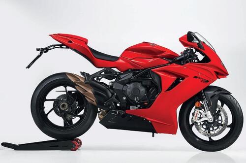 MV Agusta F3 800 Rosso 2021. La Supersport taglia il prezzo (3)