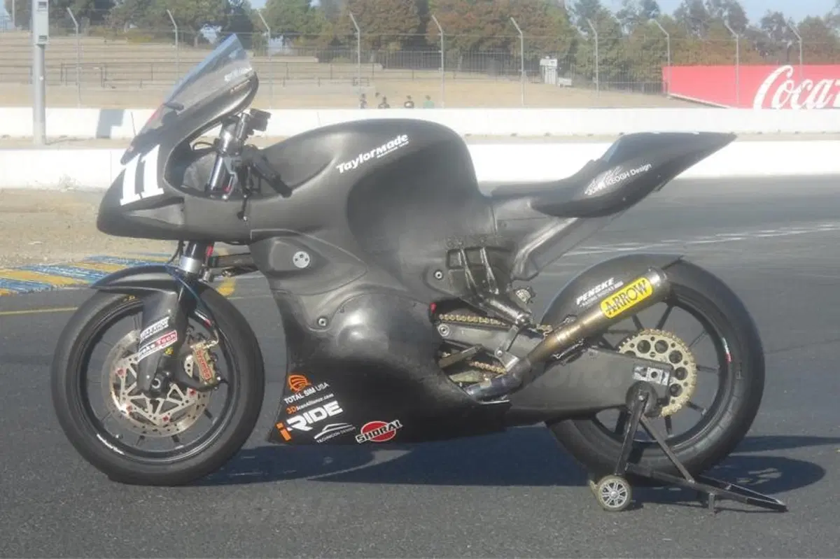 Taylormade Carbon2, finalmente innovazione in Moto2?