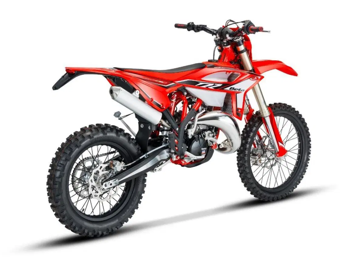 Beta RR Enduro 2022. Si rinnovano così gli otto modelli 2T e 4T (2)