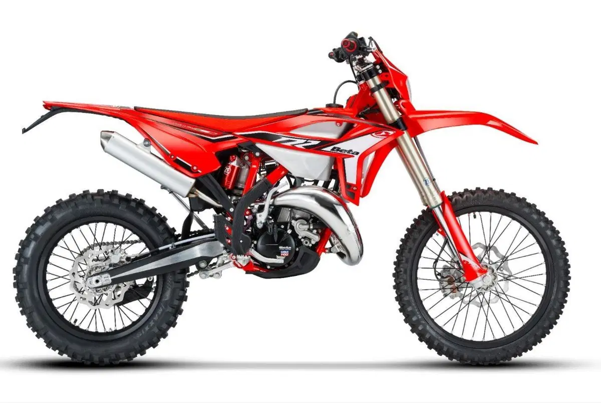 Beta RR Enduro 2022. Si rinnovano così gli otto modelli 2T e 4T (7)