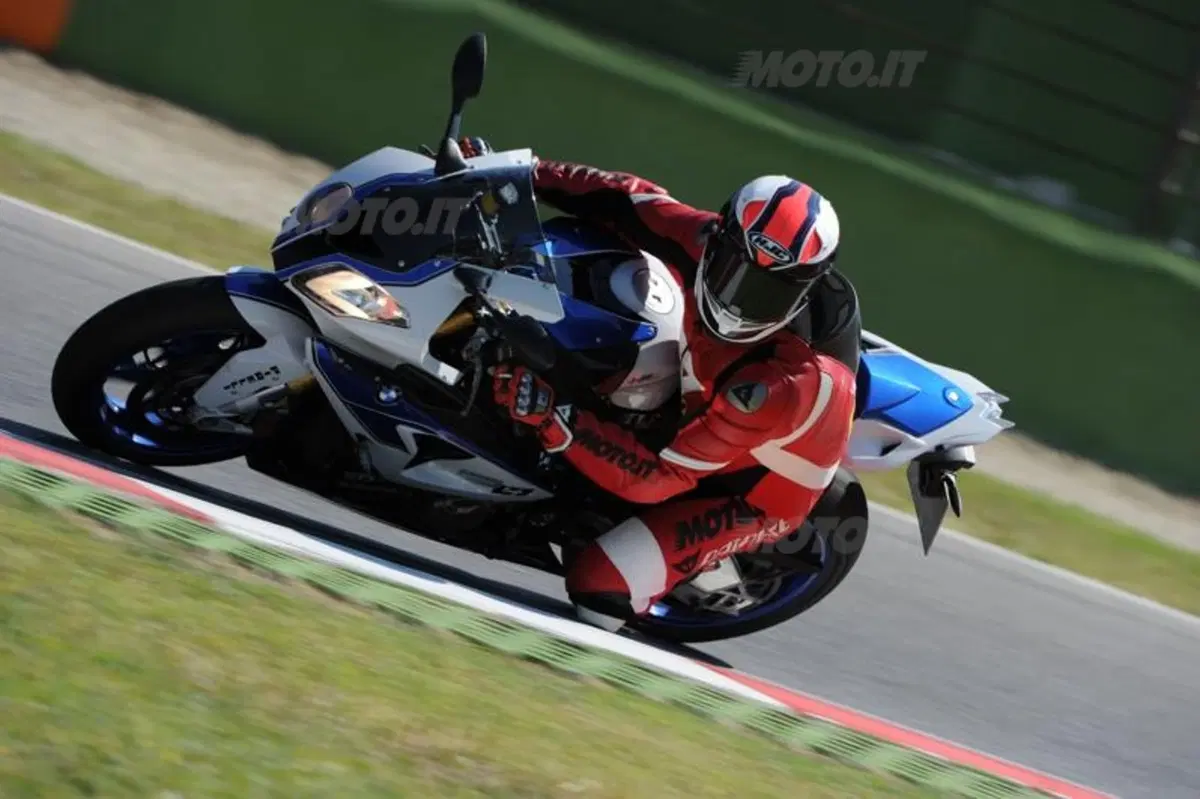 BMW S1000RR (5)
