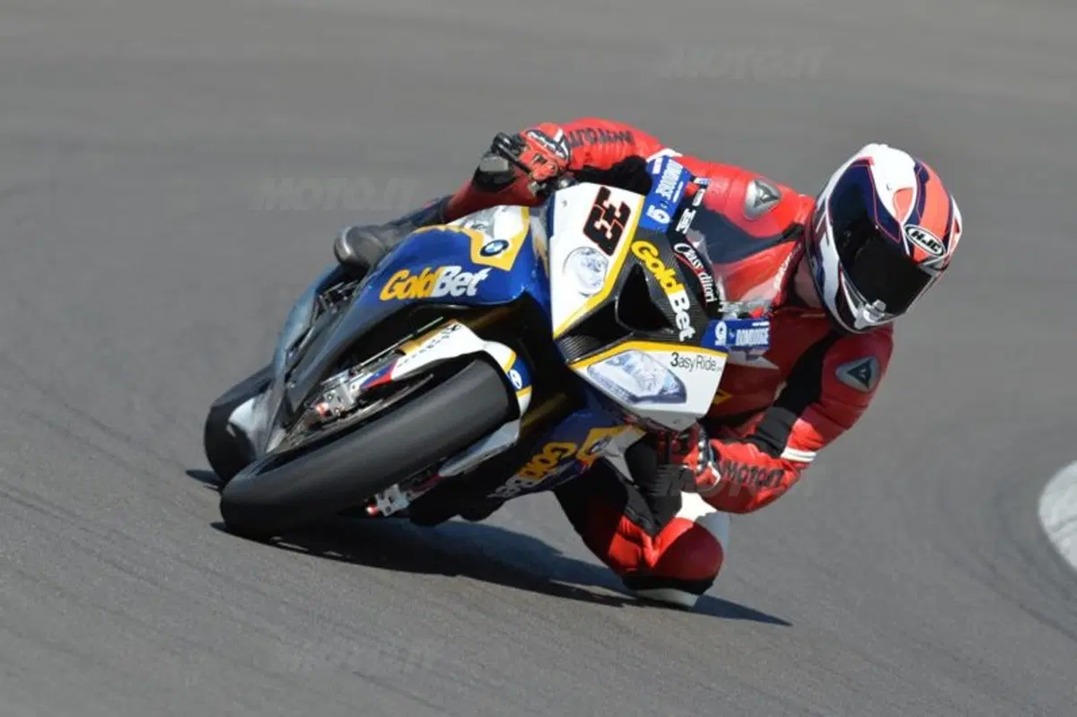 BMW S1000RR (8)