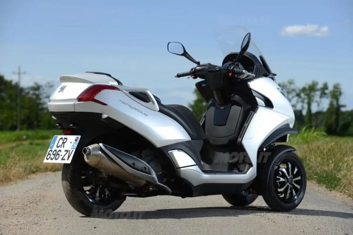 Peugeot Metropolis 400 (7)