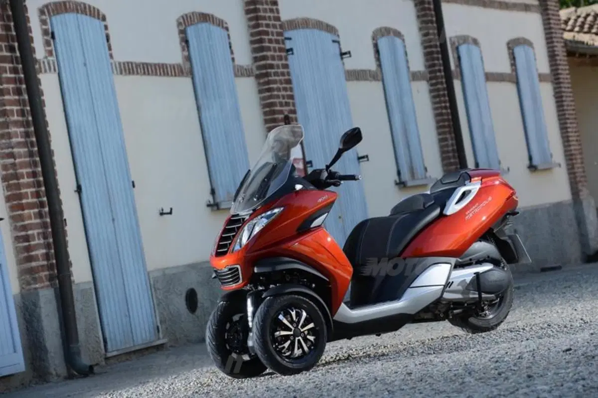 Peugeot Metropolis 400 (14)