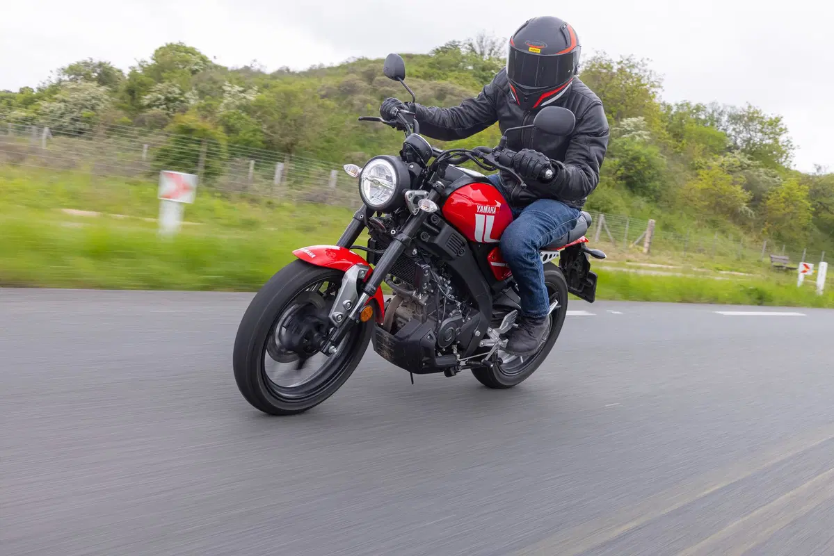 Yamaha XSR125: la piccola Faster Sons (4)