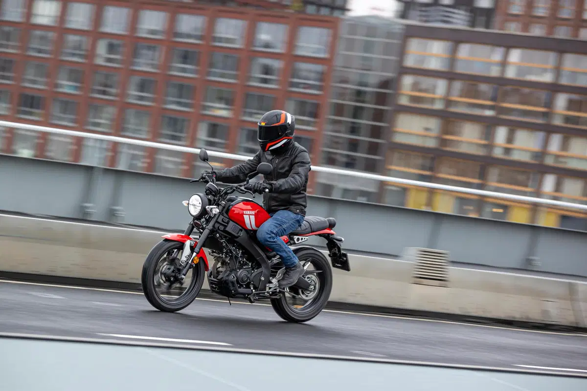 Yamaha XSR125: la piccola Faster Sons (11)