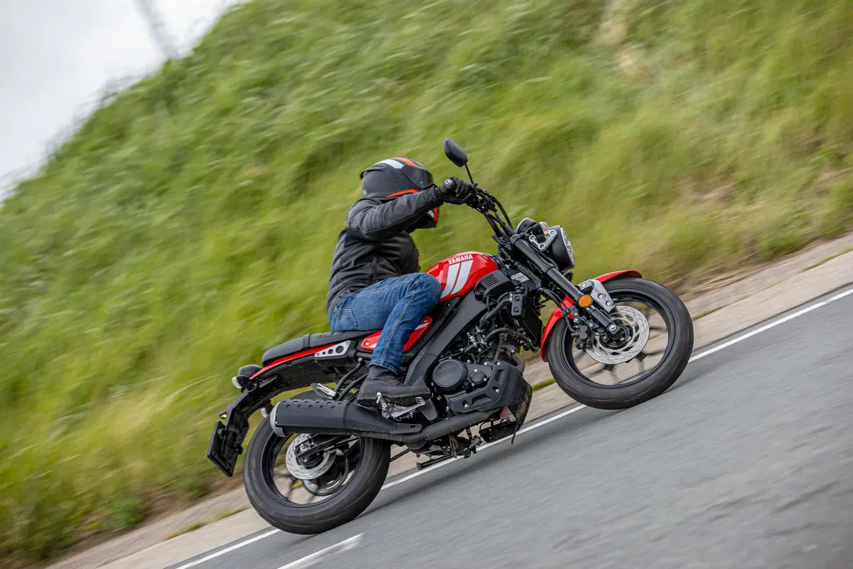 Yamaha XSR125: la piccola Faster Sons (12)
