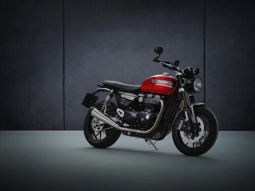 Nuova Triumph Speed Twin 2021: ancora più veloce e sportiva (3)