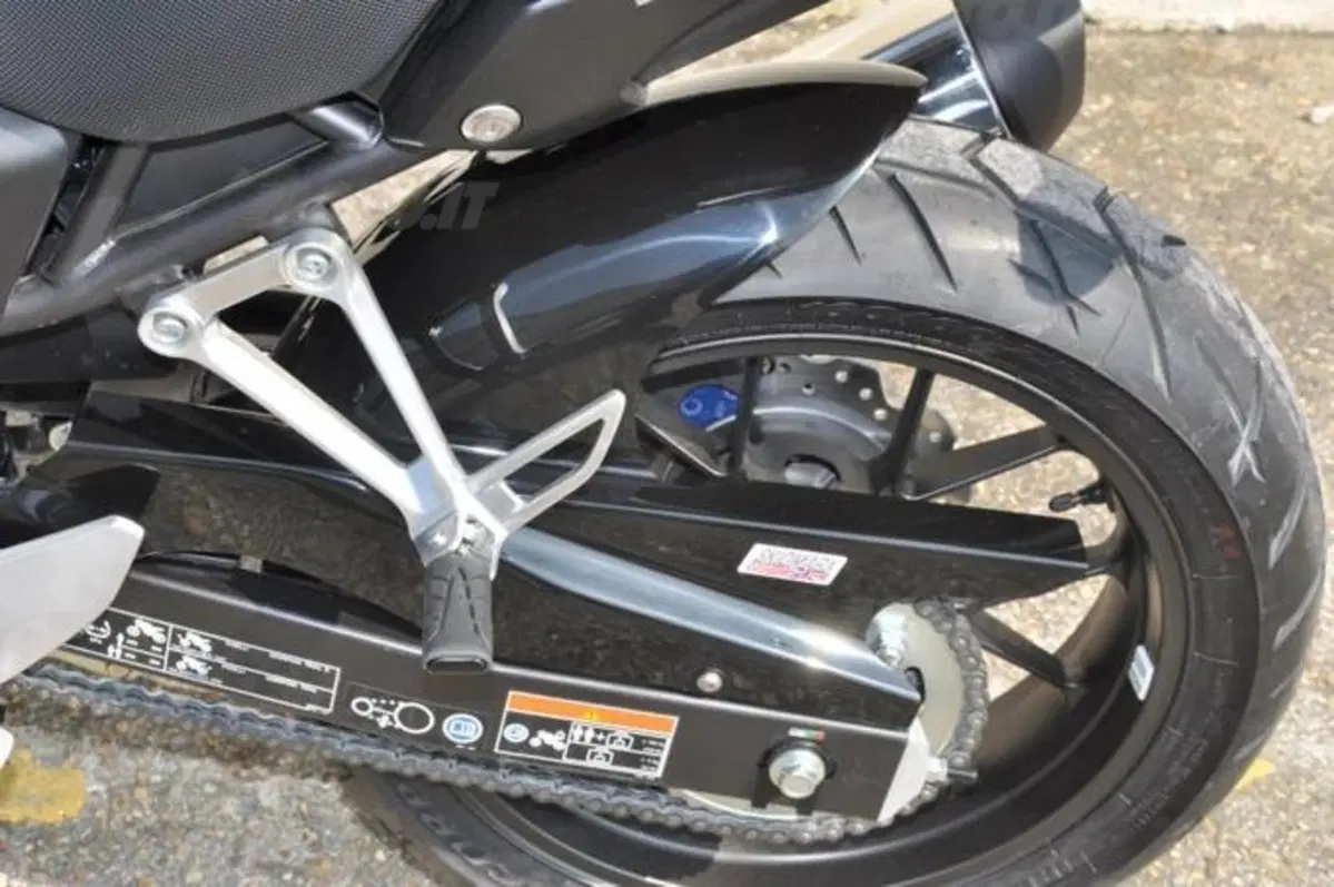 Styl presenta il kit Skidmarx per Honda CB500X (5)