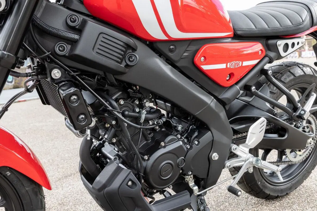 Yamaha XSR125: la piccola Faster Sons (4)