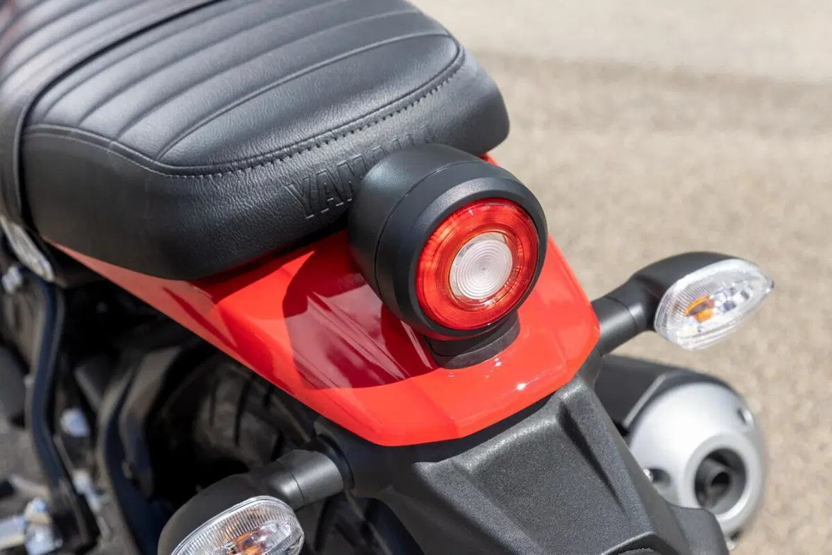 Yamaha XSR125: la piccola Faster Sons (7)
