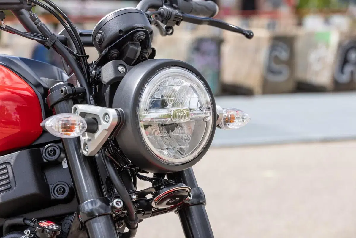 Yamaha XSR125: la piccola Faster Sons (11)