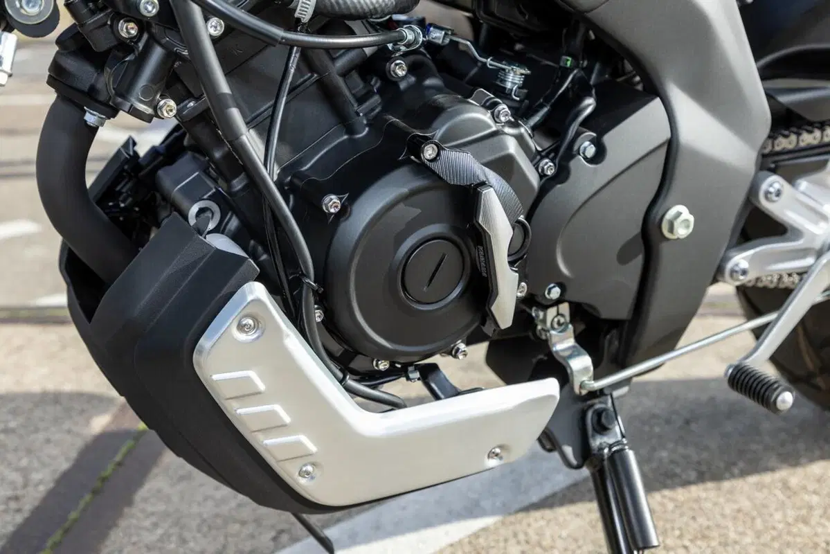 Yamaha XSR125: la piccola Faster Sons (10)