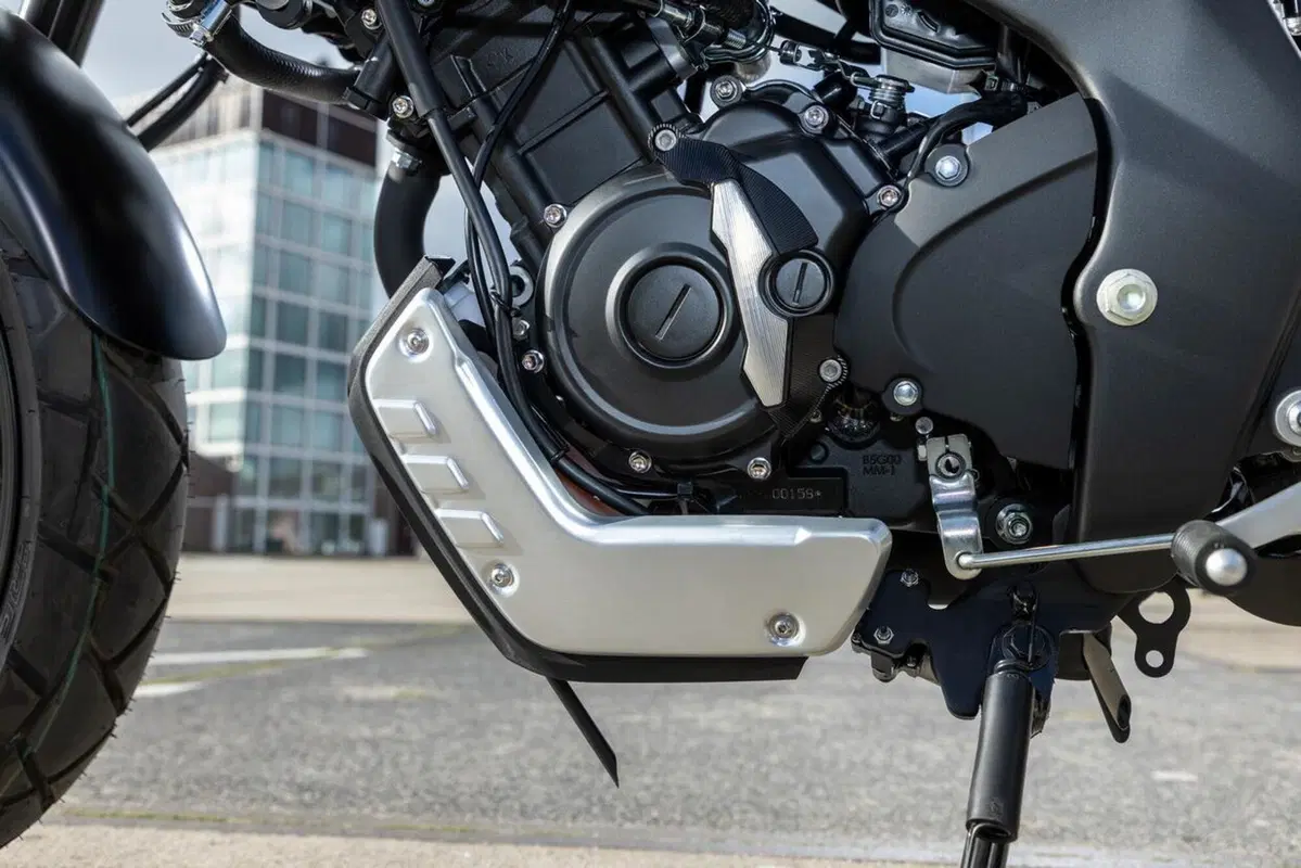 Yamaha XSR125: la piccola Faster Sons (11)
