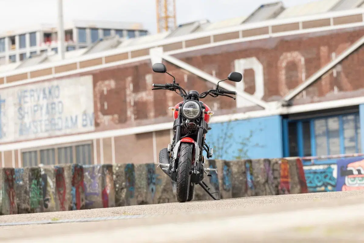 Yamaha XSR125: la piccola Faster Sons (6)