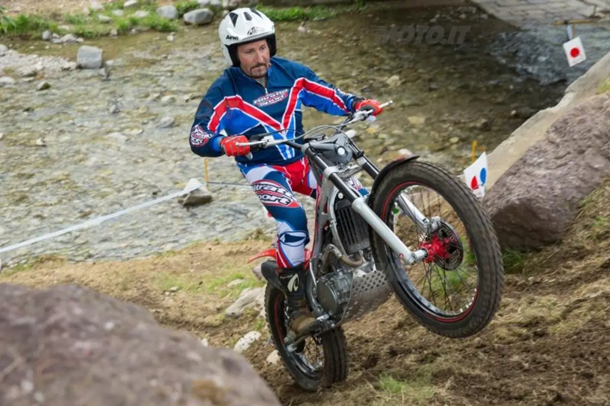Montesa Cota 4RT260 e Race Replica (3)