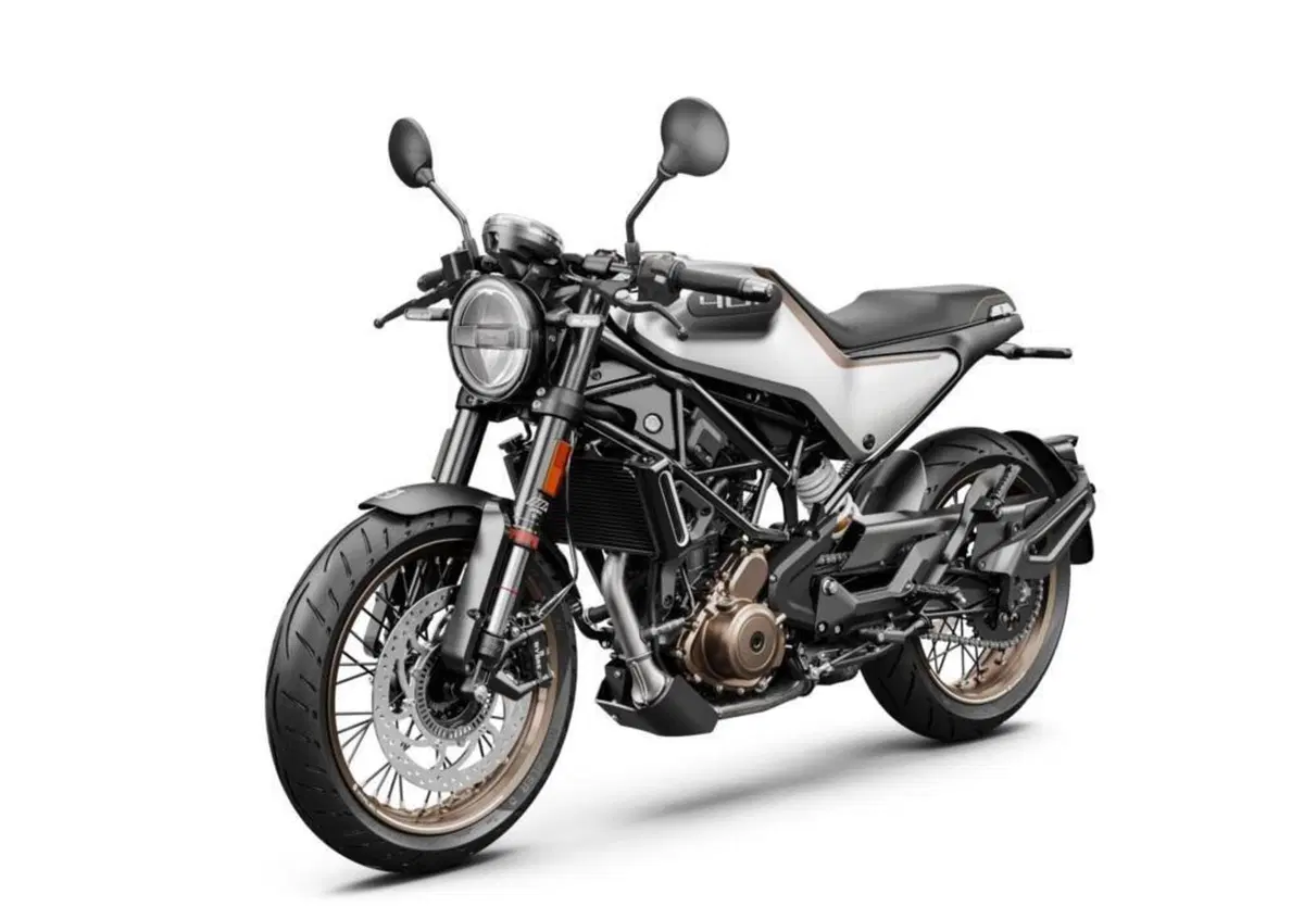 FK Motors, Feiken TT 250. Quasi una Husqvarna Vitpilen (5)