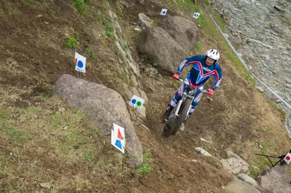 Montesa Cota 4RT260 e Race Replica (4)