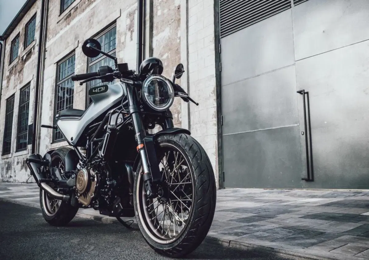 FK Motors, Feiken TT 250. Quasi una Husqvarna Vitpilen (15)