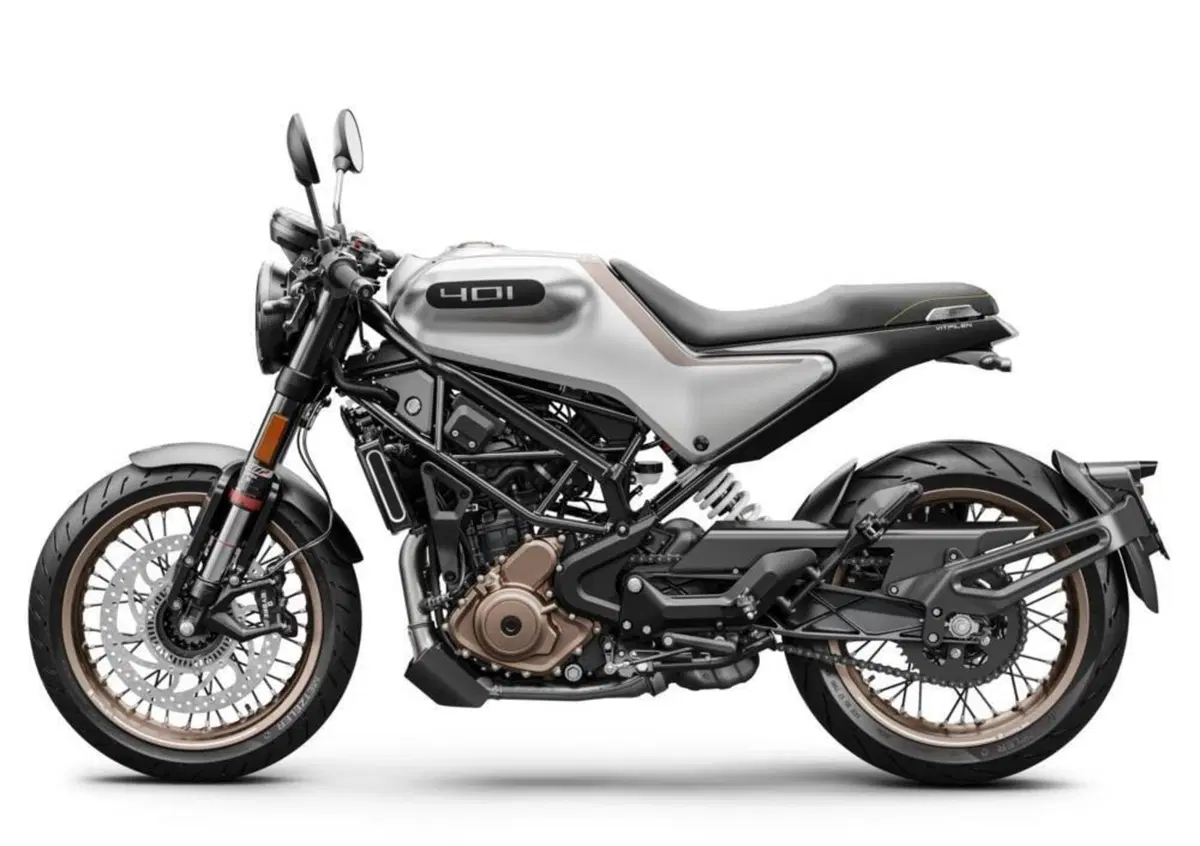 FK Motors, Feiken TT 250. Quasi una Husqvarna Vitpilen (17)