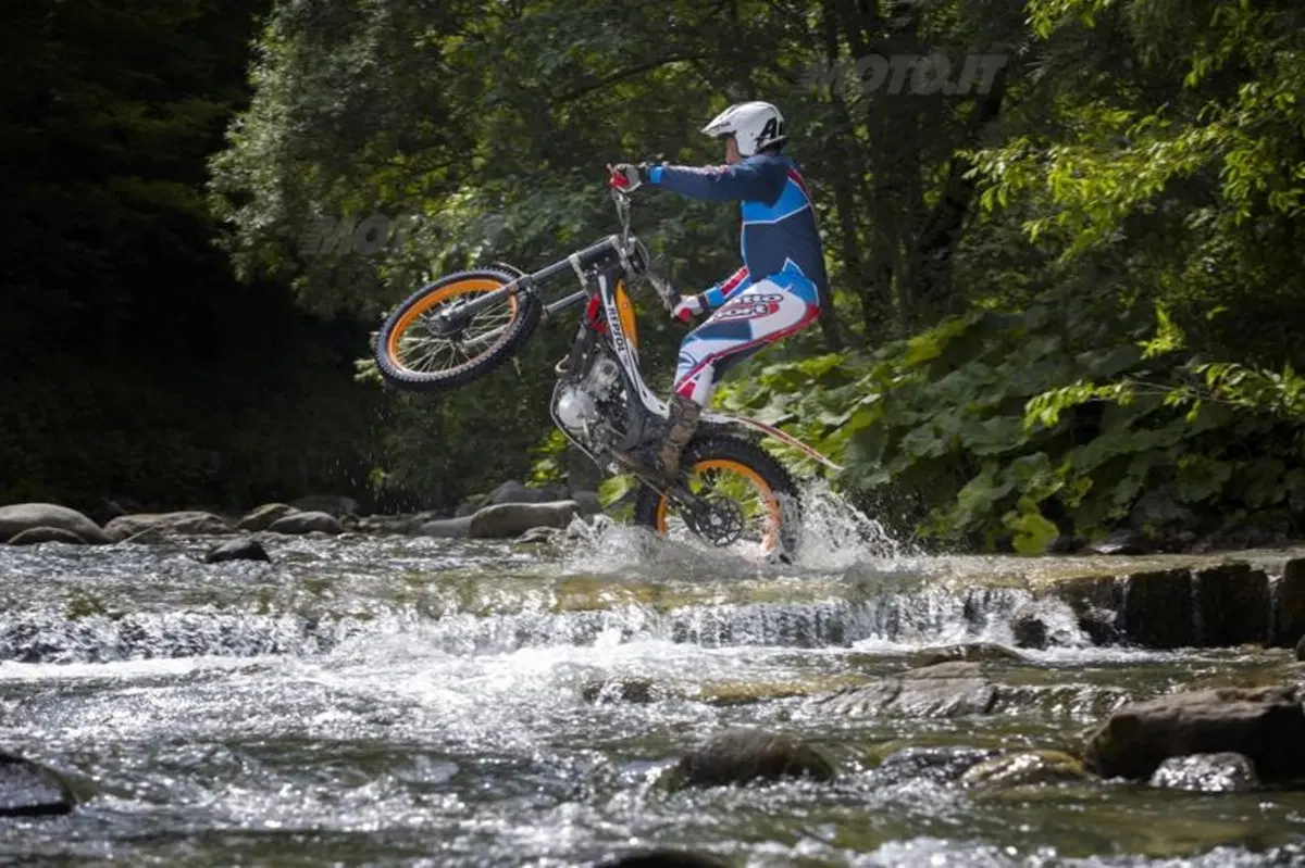Montesa Cota 4RT260 e Race Replica (6)