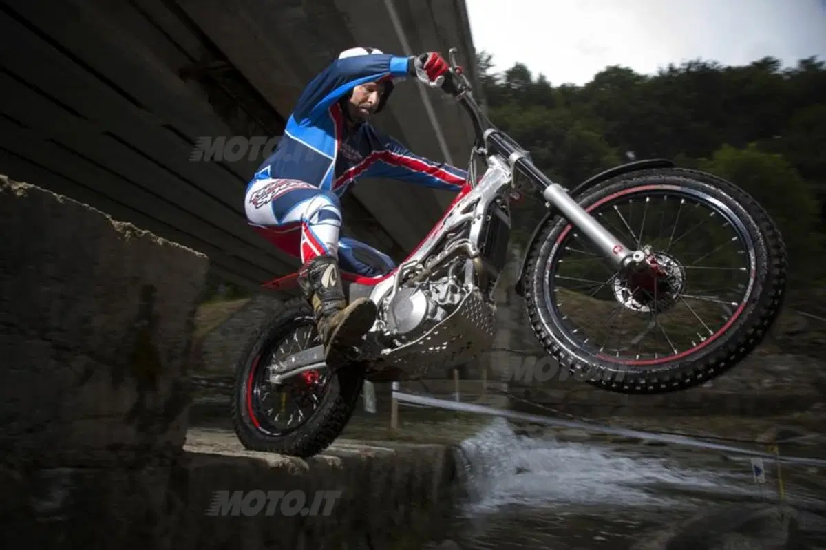Montesa Cota 4RT260 e Race Replica (11)