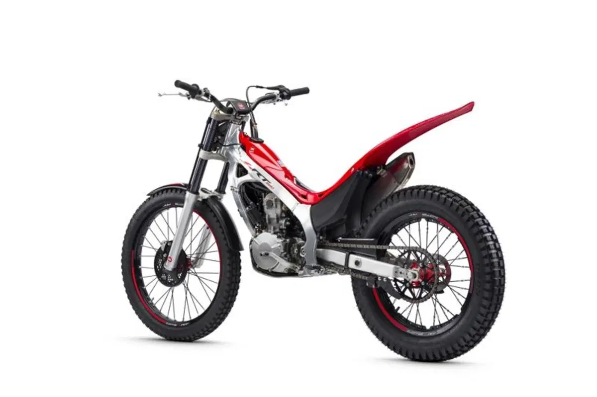 Montesa Cota 4RT260 e Race Replica (18)