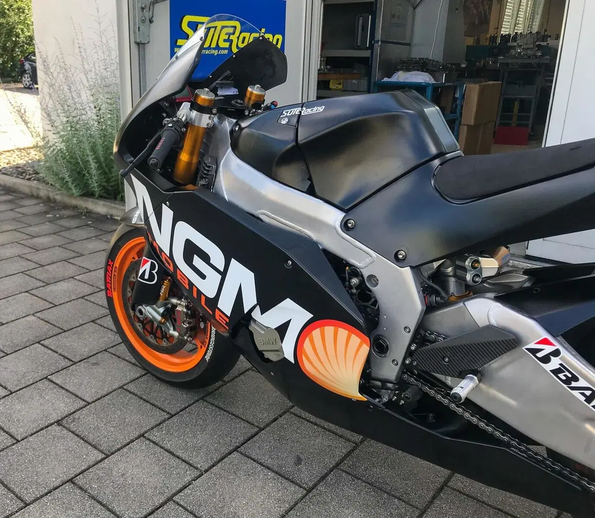 La prima Suter MotoGP venduta per 46.000 euro. Un affare? (10)