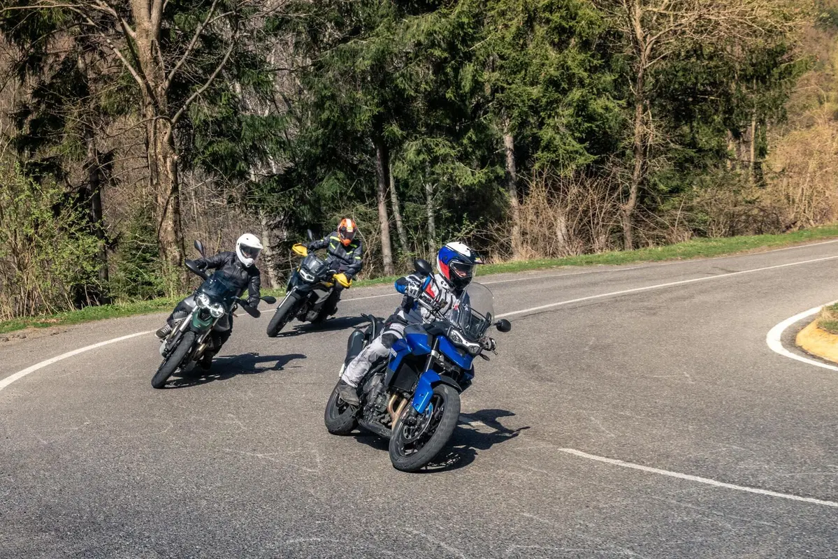 Maxienduro 1000 2021 TEST: BMW F750GS vs Moto Guzzi V85TT vs Triumph Tiger 850 Sport! (7)