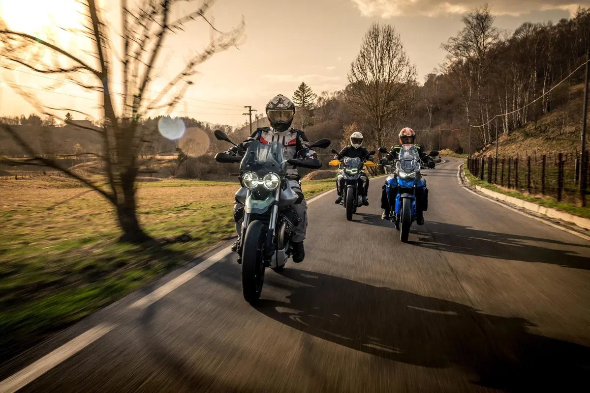 Maxienduro 1000 2021 TEST: BMW F750GS vs Moto Guzzi V85TT vs Triumph Tiger 850 Sport! (13)