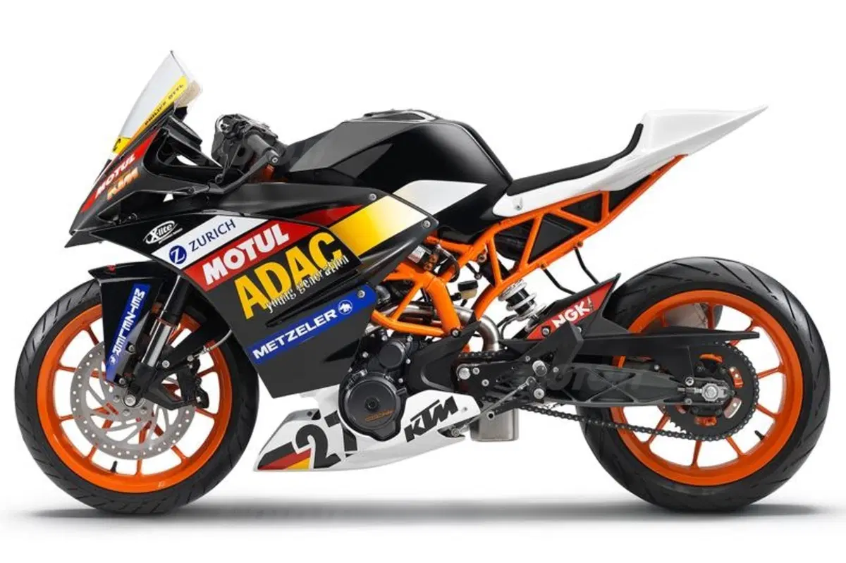 KTM RC 390 Cup. Arriverà anche la versione stradale (3)
