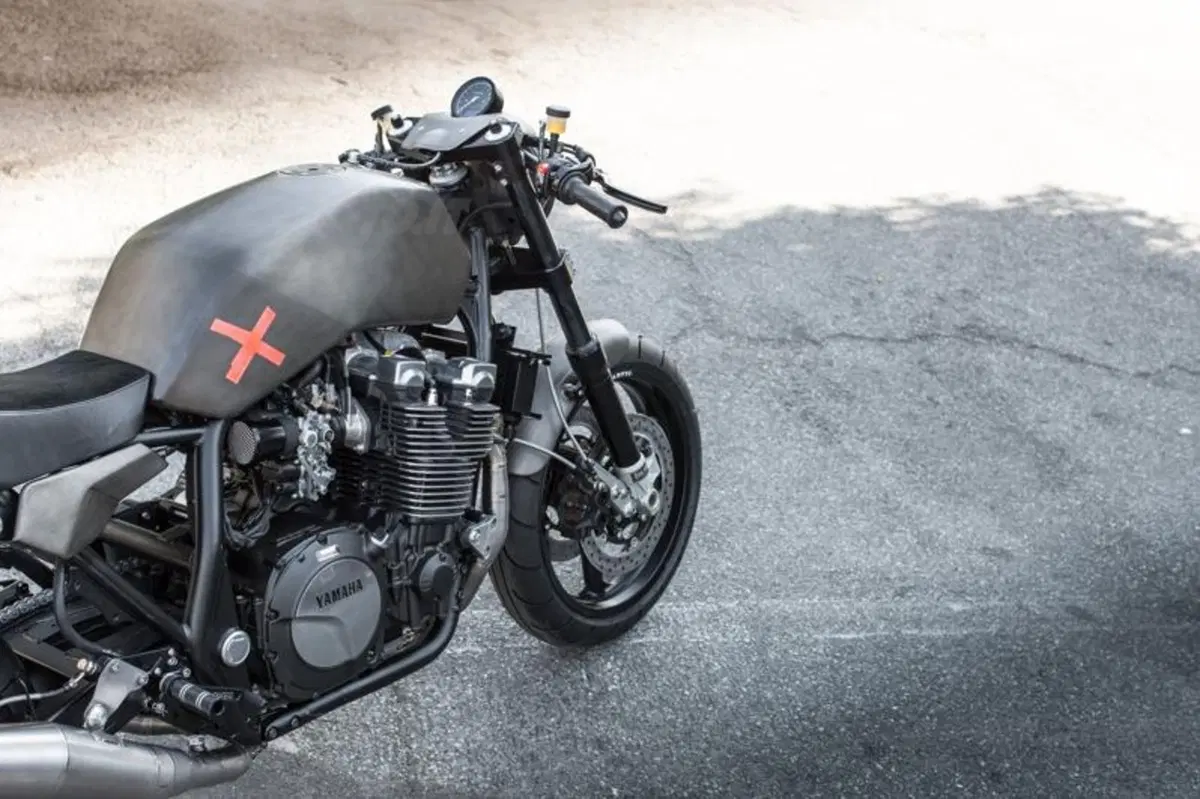 Project X, la Yamaha XJR di Deus (10)