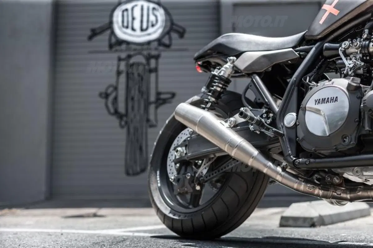 Project X, la Yamaha XJR di Deus (13)