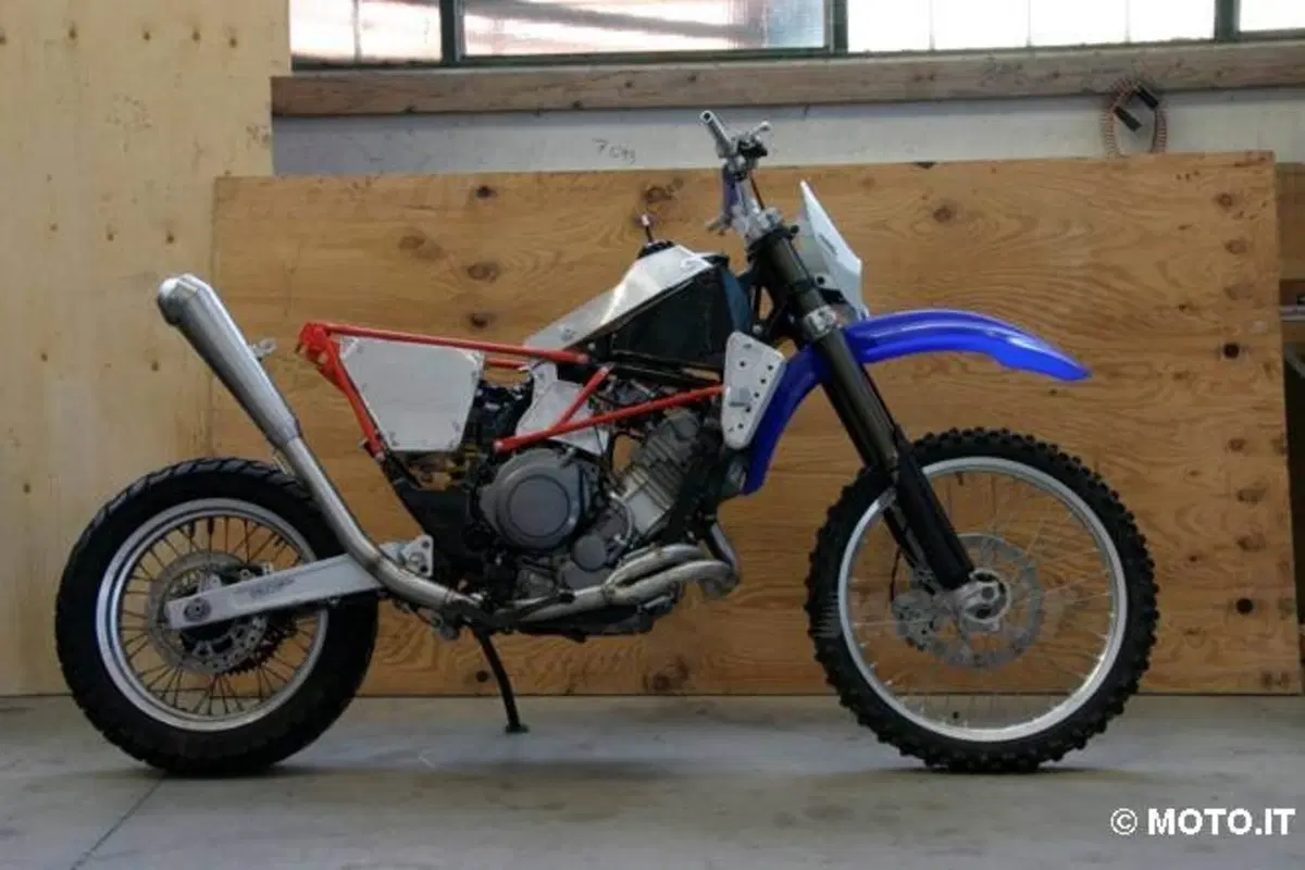 Le Strane di Moto.it: Yamaha XTZ 750 SuperTénéré "Ghepardo" (3)