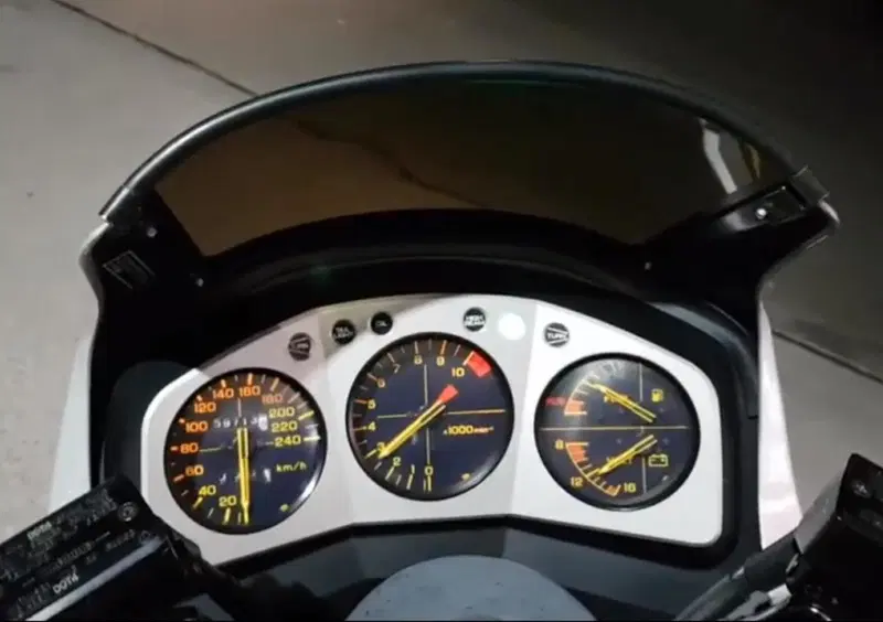 Honda CBX 750 CBX 750 F (1985 - 88) (4)