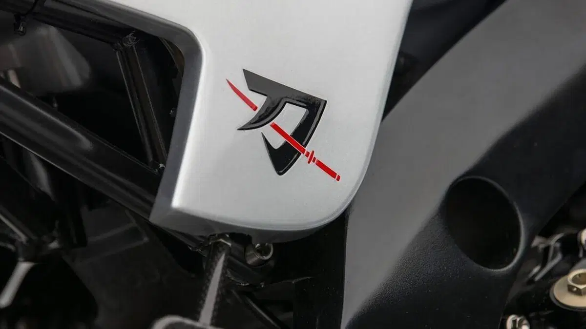 Dalla Suzuki GSX-R Superbike una Katana classica da 200 cavalli (15)