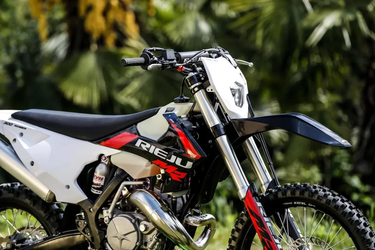 Rieju MR 300 2T PRO VS Ranger: TEST, enduro a confronto! Facile o cattiva? (20)