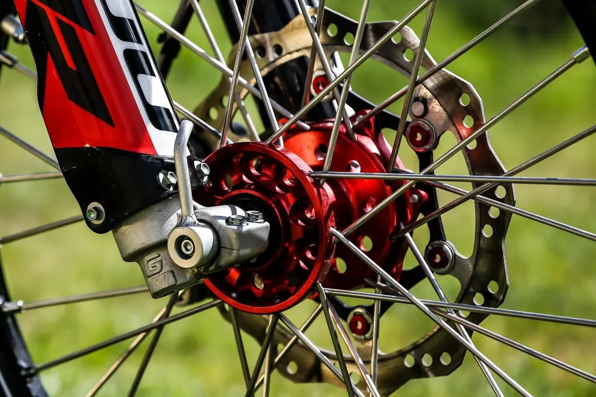 Rieju MR 300 2T PRO VS Ranger: TEST, enduro a confronto! Facile o cattiva? (24)