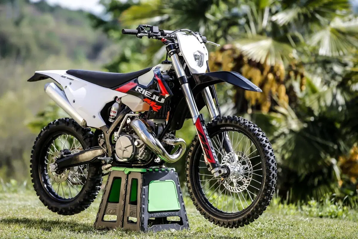 Rieju MR 300 2T PRO VS Ranger: TEST, enduro a confronto! Facile o cattiva? (26)