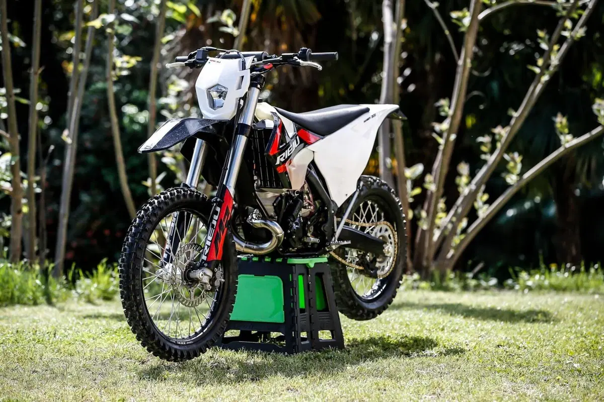 Rieju MR 300 2T PRO VS Ranger: TEST, enduro a confronto! Facile o cattiva? (30)