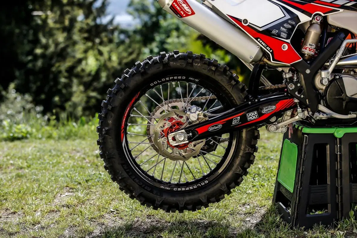 Rieju MR 300 2T PRO VS Ranger: TEST, enduro a confronto! Facile o cattiva? (33)