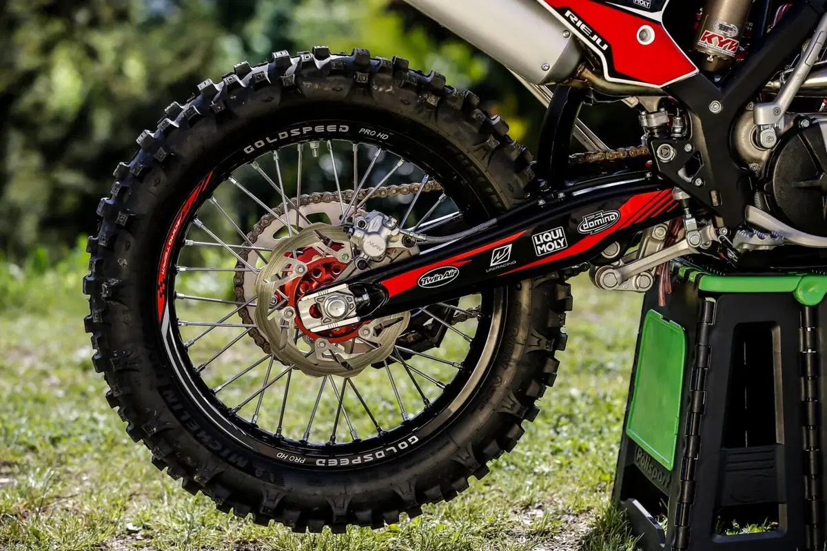 Rieju MR 300 2T PRO VS Ranger: TEST, enduro a confronto! Facile o cattiva? (34)