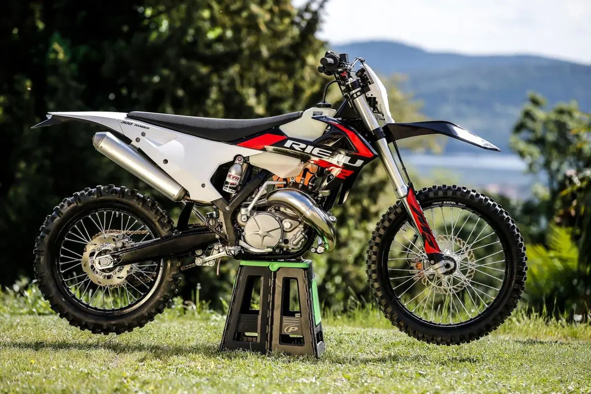 Rieju MR 300 2T PRO VS Ranger: TEST, enduro a confronto! Facile o cattiva? (38)