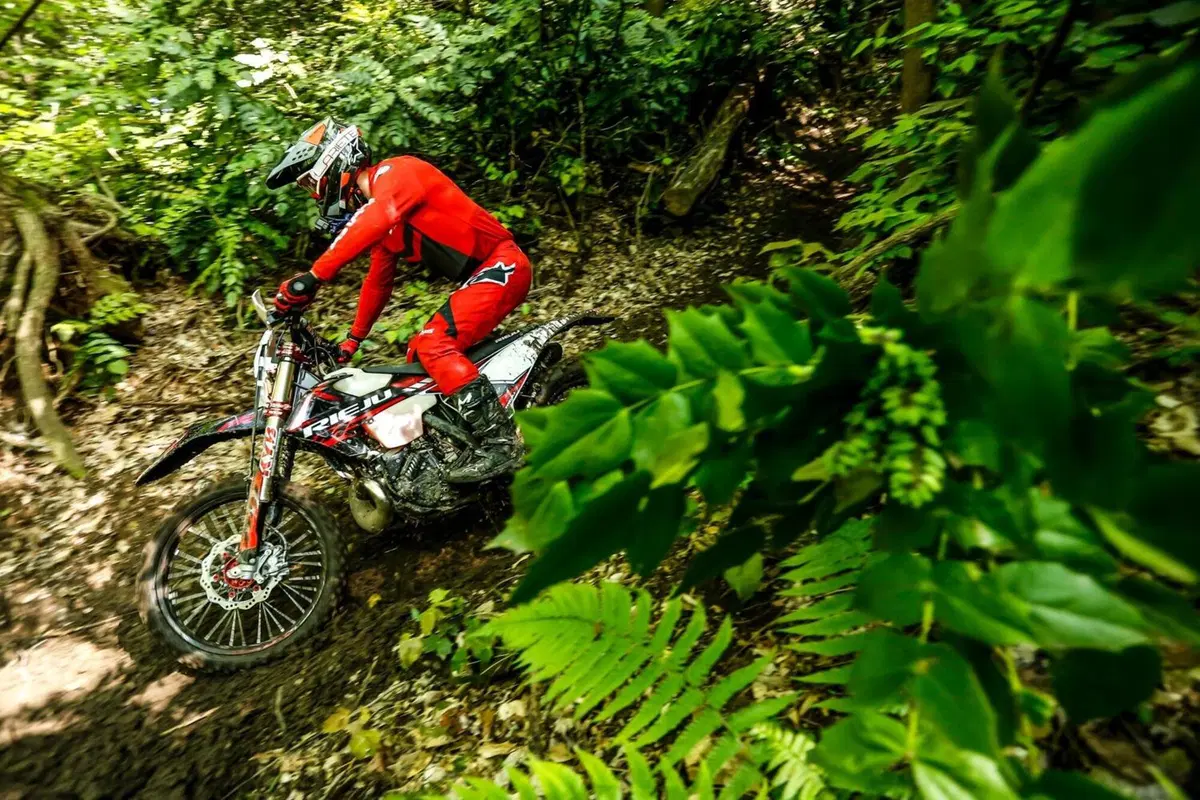 Rieju MR 300 2T PRO VS Ranger: TEST, enduro a confronto! Facile o cattiva? (59)